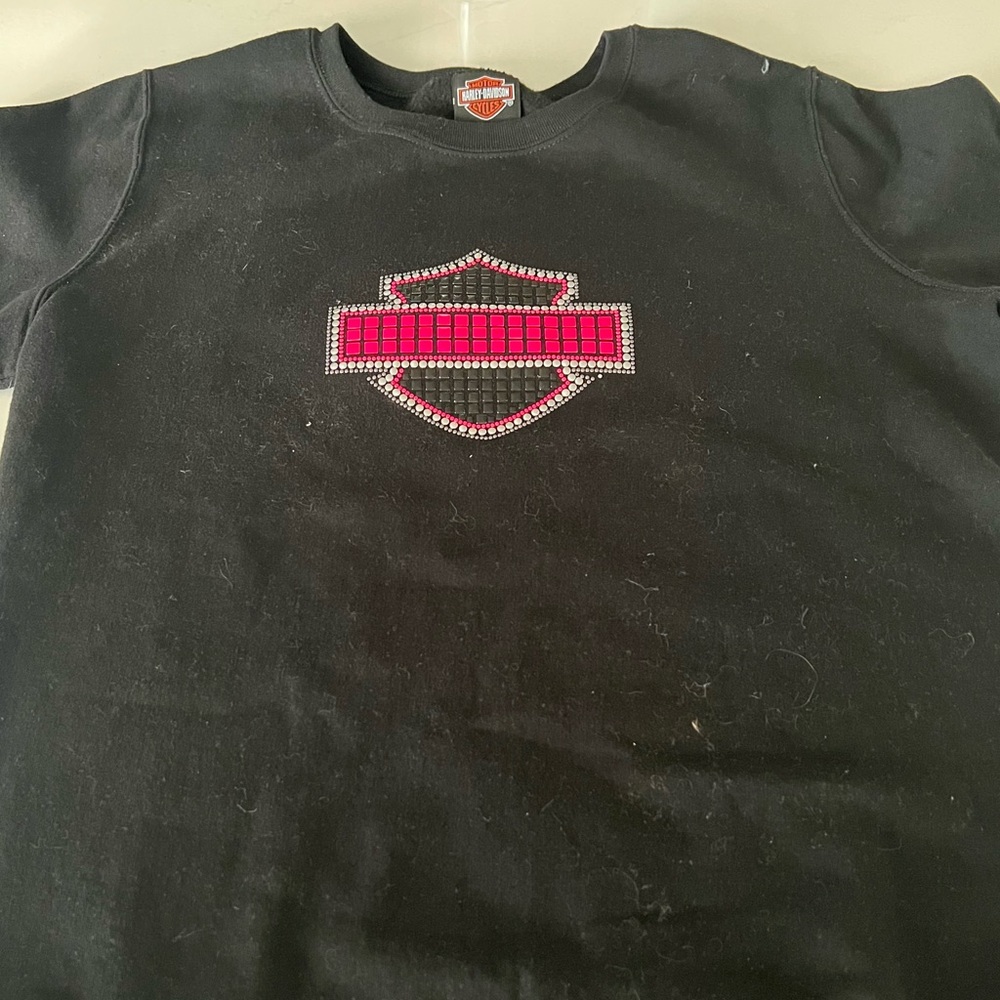 Harley-Davidson XL Women’s sweatshirt.